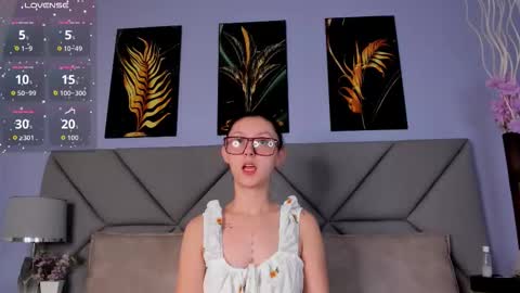 Snapshot of samara_goals chatting on 11.25.25 Samara online show from 11.25.25