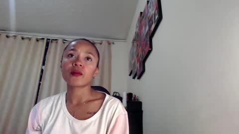 Snapshot of samary_thomas chatting on 03.07.25 samary thomas online show from 03.07.25