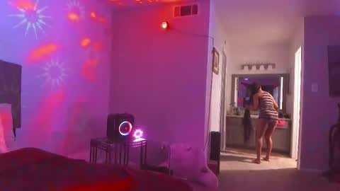 Snapshot of samatha1998 chatting on 02.18.26 Yaya online show from 02.18.26