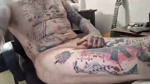 Snapshot of samboiamtho chatting on 02.13.25 samboiamtho online show from 02.13.25