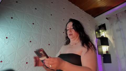 Snapshot of samethyst chatting on 11.11.25 samethyst online show from 11.11.25