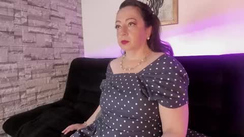 Snapshot of samethyst chatting on 11.26.25 samethyst online show from 11.26.25