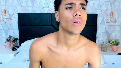 Snapshot of samfrrost chatting on 04.12.26 Samfrrost online show from 04.12.26