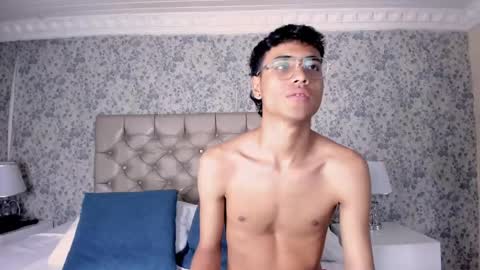 Snapshot of samfrrost chatting on 04.14.26 Samfrrost online show from 04.14.26