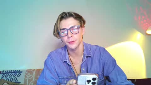 Snapshot of samgorgeous chatting on 05.11.26 Fansly - Top4fans online show from 05.11.26
