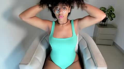 Samie Mury  online show from 11.05.25