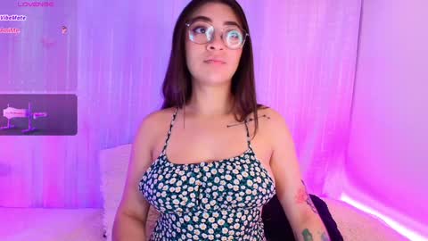 Snapshot of samii_evans chatting on 01.18.25 samii evans online show from 01.18.25