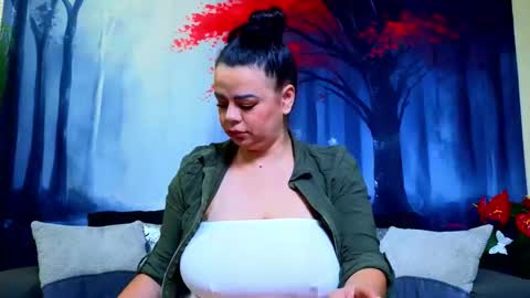 Snapshot of samiraevans chatting on 11.20.25 online show from 11.20.25