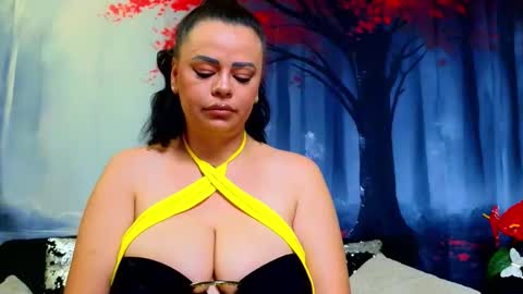 Snapshot of samiraevans chatting on 12.03.25 online show from 12.03.25