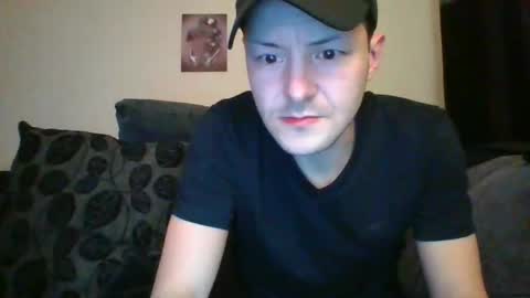 sexy lad looking for fun online show from 01.24.25