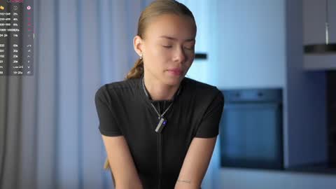 Snapshot of sammymally chatting on 07.13.26 Vivienne online show from 07.13.26