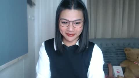 Snapshot of sammypretty19 chatting on 03.03.26 im throat fucker online show from 03.03.26