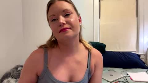 Snapshot of sammyxxx__ chatting on 12.14.25 SamXXX online show from 12.14.25