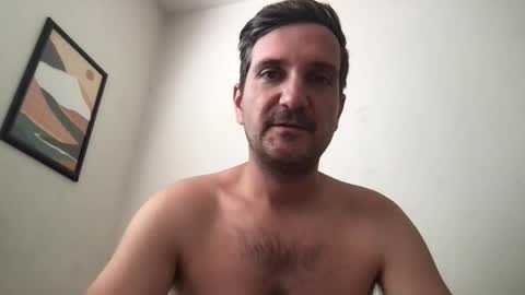 Snapshot of samstache chatting on 10.26.25 SamStache online show from 10.26.25