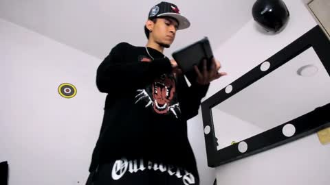   online show from 04.03.26