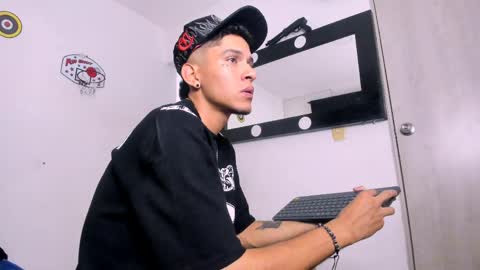   online show from 04.15.26