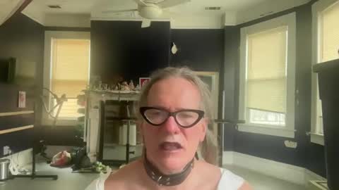 Samuel or Samantha online show from 09.27.25