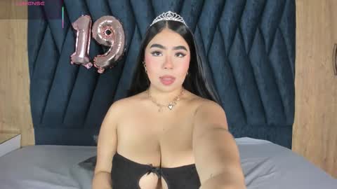 S A M Y  G R E Y  online show from 11.02.25