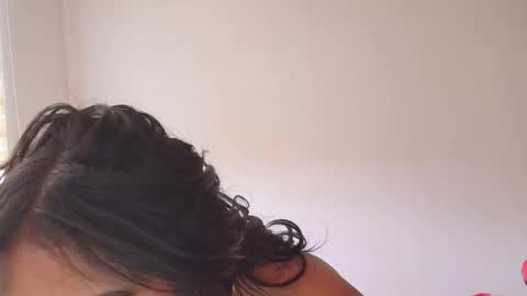 Hello I am absent due to a family calamity I will return soon-hola estoy ausente por un problema familiar volvere pronto. online show from 10.14.25