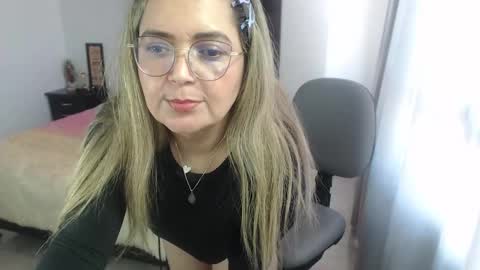 Snapshot of samy_vsn chatting on 01.16.25 samy_vsn online show from 01.16.25
