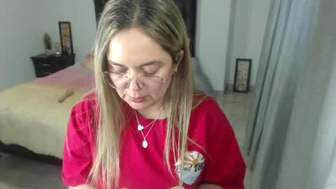 Snapshot of samy_vsn chatting on 01.22.25 samy_vsn online show from 01.22.25