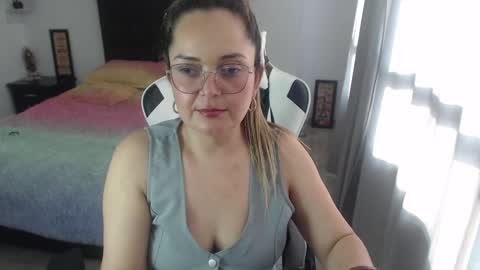 Snapshot of samy_vsn chatting on 02.09.25 samy_vsn online show from 02.09.25
