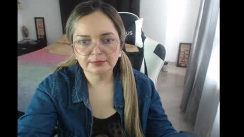 Snapshot of samy_vsn chatting on 02.23.25 samy_vsn online show from 02.23.25