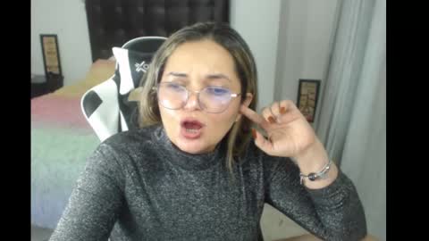 Snapshot of samy_vsn chatting on 03.05.25 samy_vsn online show from 03.05.25