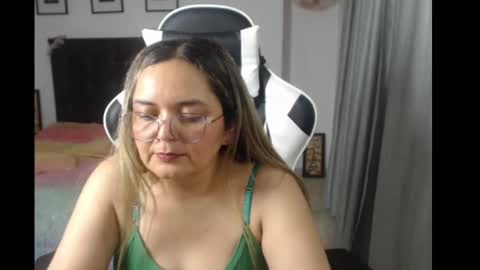 Snapshot of samy_vsn chatting on 03.11.25 samy_vsn online show from 03.11.25