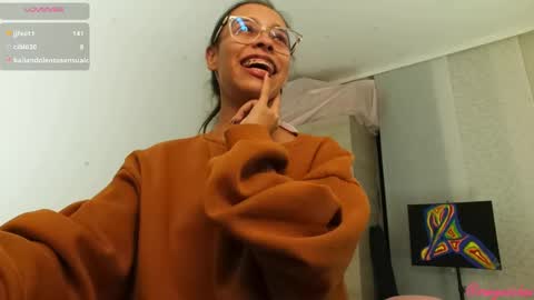 Snapshot of samyonichan chatting on 12.10.24 Special show on 17 december and 23 UwU online show from 12.10.24