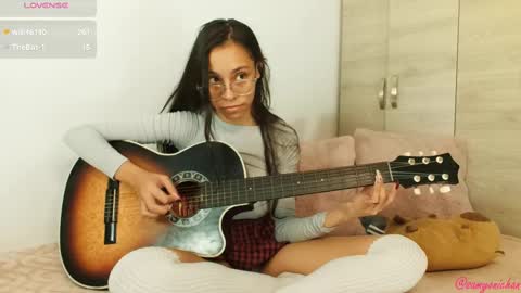 Snapshot of samyonichan chatting on 12.13.24 Special show on 17 december and 23 UwU online show from 12.13.24