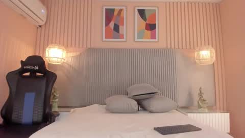 Samy  online show from 12.18.25