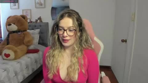 Snapshot of samysweet_8 chatting on 04.17.26 Samanta online show from 04.17.26
