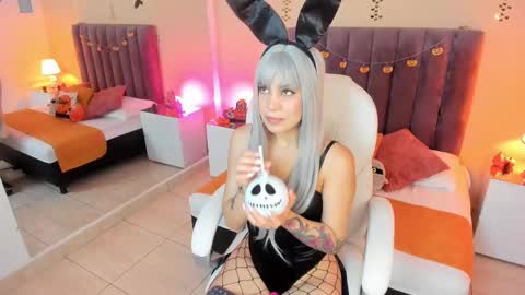 samyy_johnson online show from 10.07.25