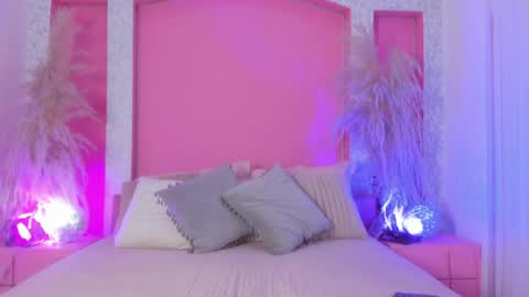 Sam online show from 04.18.26