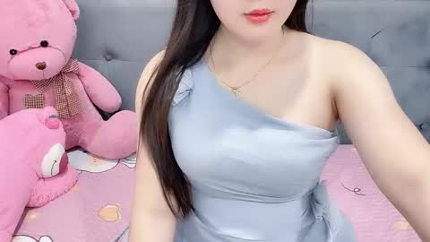 sanami_sian_ online show from 10.17.25