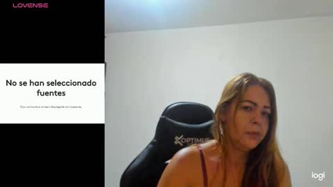 Snapshot of sanddi_milff chatting on 09.29.25 Sanddi online show from 09.29.25