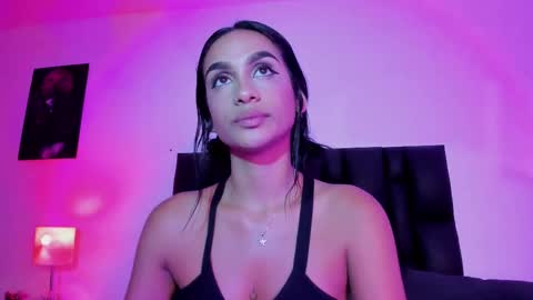 Snapshot of sander_mila chatting on 02.13.25 MilaSander online show from 02.13.25