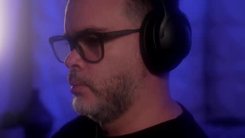 Sanders online show from 10.14.25