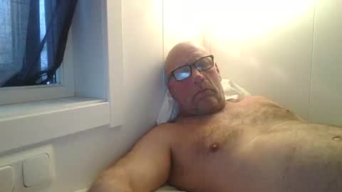 sandnesrune523 online show from 03.11.26