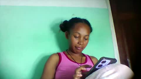Snapshot of sandra1253099 chatting on 04.21.26 sandra1253099 online show from 04.21.26
