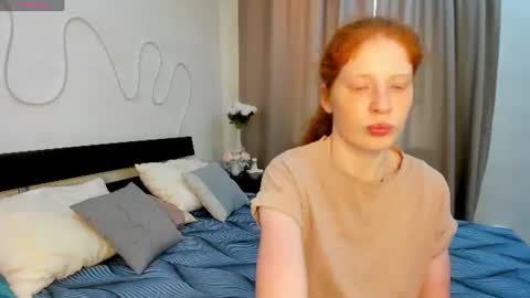 Snapshot of sandra__wilson chatting on 06.22.26 Sandra online show from 06.22.26