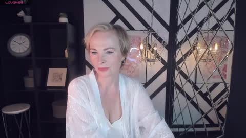 Sandra online show from 01.31.25