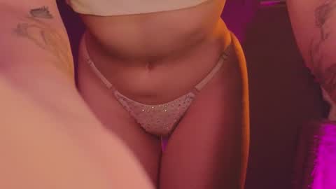 Sandy  online show from 03.24.26