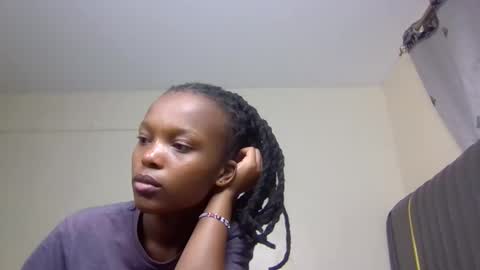 Snapshot of sandy_bby1 chatting on 09.14.25 sandy online show from 09.14.25