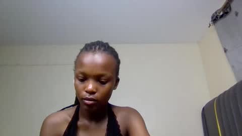 Snapshot of sandy_bby1 chatting on 09.19.25 sandy online show from 09.19.25
