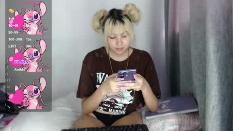 sandy_straw online show from 10.26.25