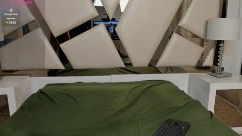 Sandy Houston  online show from 02.08.26