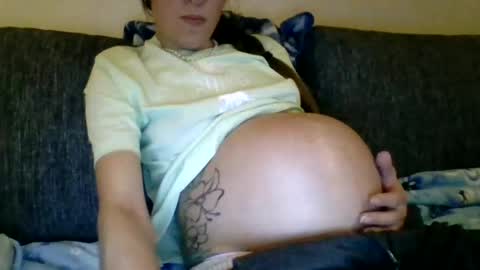 Snapshot of sandysun_shine chatting on 12.05.24 Sandy online show from 12.05.24