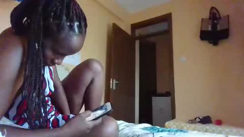 santalicious online show from 04.18.26